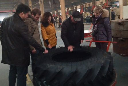 Famous Russian tyre company visits HAWK TYRE