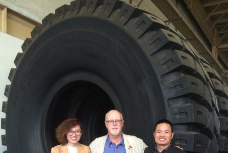 30-years experience US OTR company visits HAWK TYRE factory